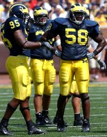 Alain Kashama (95), Markus Curry (30),  and Roy Manning (58)