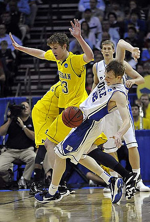 Evan Smotrycz (23)