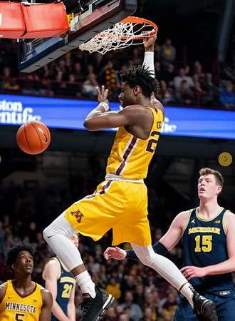 Franz Wagner (21) and Jon Teske (15)