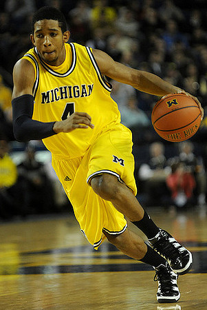 Darius Morris (4)
