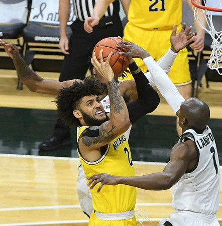 Isaiah Livers (2) and Franz Wagner (21)