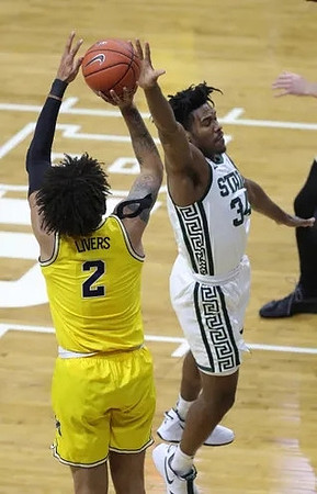Isaiah Livers (2)