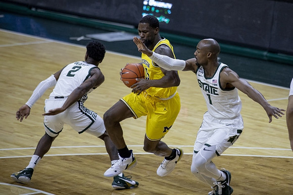 Chaundee Brown Jr. (15)