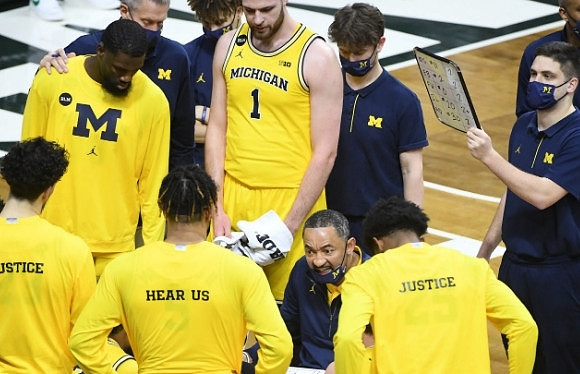 Juwan Howard and Michigan Team