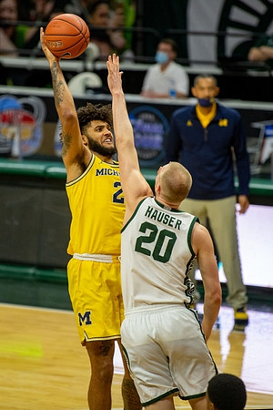 Isaiah Livers (2)