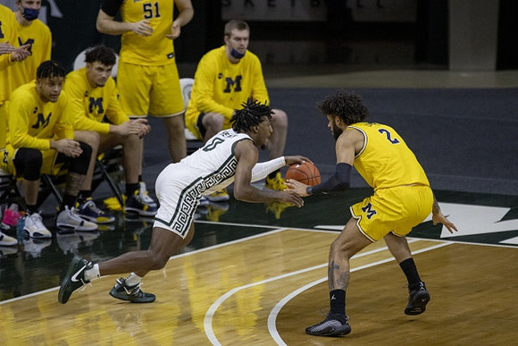 Isaiah Livers (2)