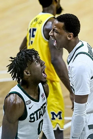 Chaundee Brown Jr. (15)