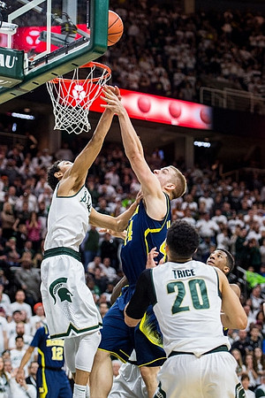 Muhammad-Ali Abdur-Rahkman (12) and Max Bielfeldt (44)