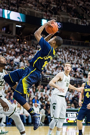 Muhammad-Ali Abdur-Rahkman (12) and Max Bielfeldt (44)