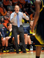 John Beilein, Andrew Dakich (5), and Max Bielfeldt (44)
