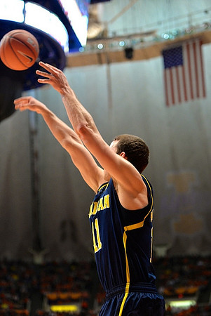 Nik Stauskas (11)