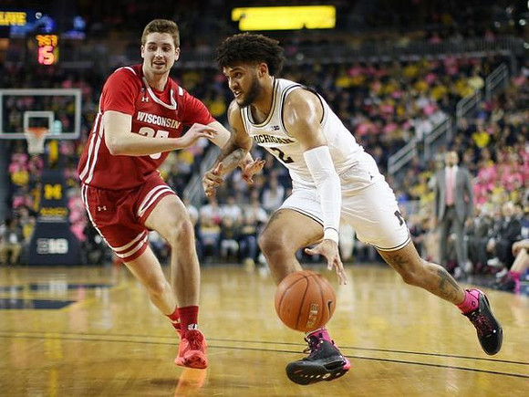Isaiah Livers (2)