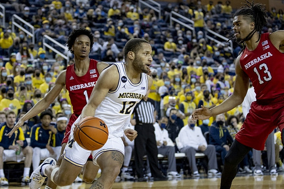 DeVante' Jones (12)