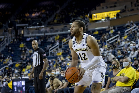 DeVante' Jones (12)