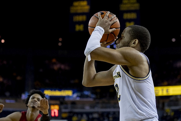 DeVante' Jones (12)