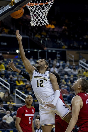 DeVante' Jones (12)