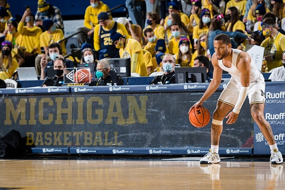 DeVante' Jones (12)