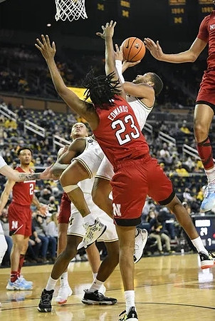 DeVante' Jones (12)