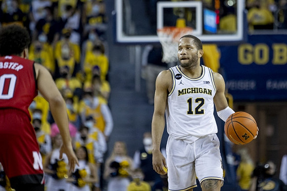 DeVante' Jones (12)