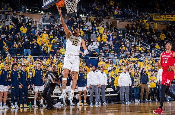 DeVante' Jones (12)