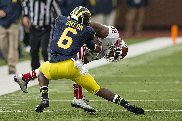 Raymon Taylor (6)