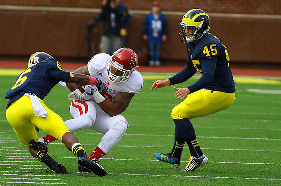 Raymon Taylor (6) and Matt Wile (45)