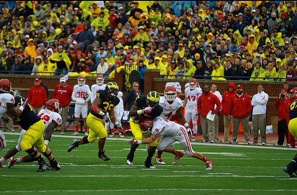 Sione Houma (39) and Devin Funchess (87)