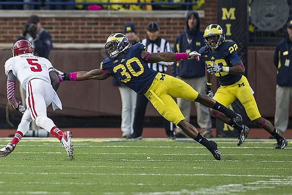 Thomas Gordon (30) and Jarrod Wilson (22)