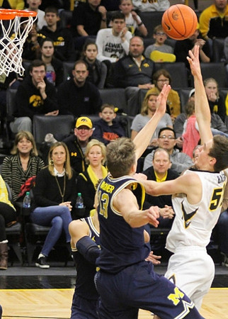 Moritz Wagner (13)