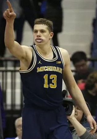 Moritz Wagner (13)