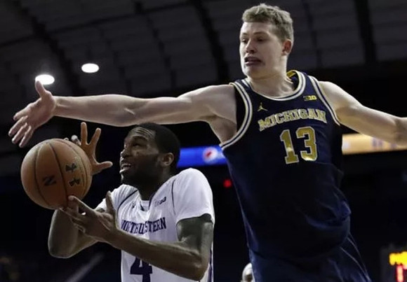Moritz Wagner (13)