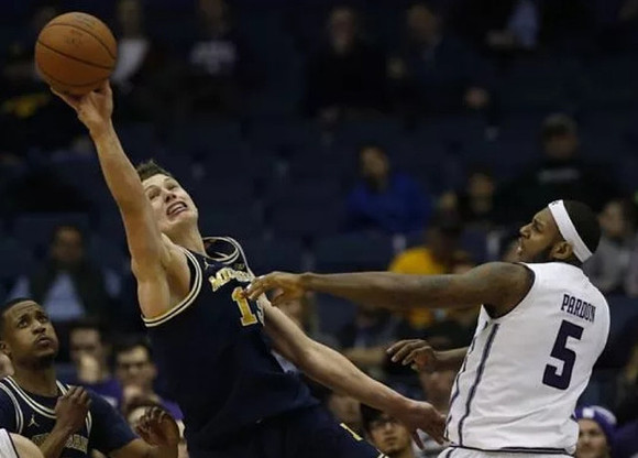 Moritz Wagner (13) and Muhammad-Ali Abdur-Rahkman (12)