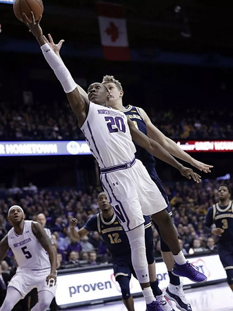 Moritz Wagner (13) and Muhammad-Ali Abdur-Rahkman (12)