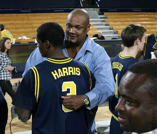 Manny Harris (3), Terry Mills, Rumeal Robinson, and Stu Douglass (1)