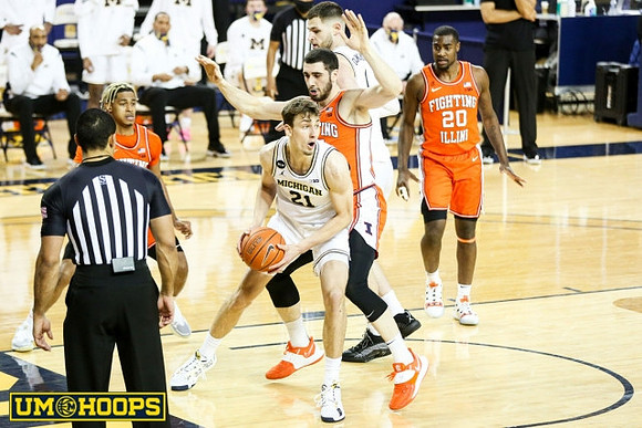 Franz Wagner (21) and Hunter Dickinson (1)