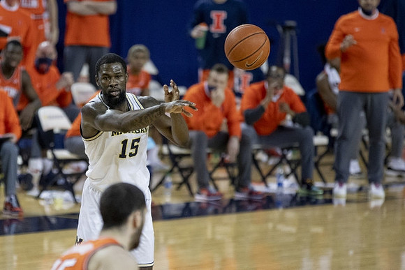 Chaundee Brown Jr. (15)