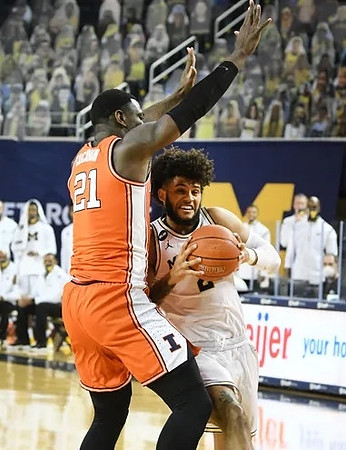 Isaiah Livers (2)