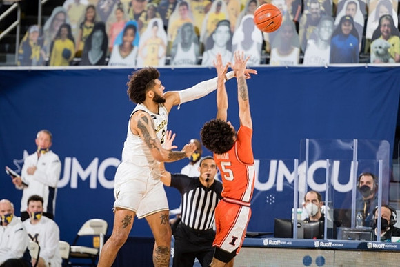 Isaiah Livers (2)