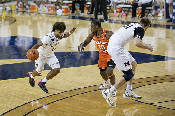 Mike Smith (12) and Austin Davis (51)