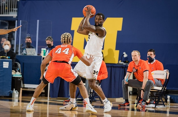Chaundee Brown Jr. (15)