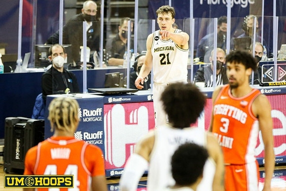 Franz Wagner (21) and Isaiah Livers (2)