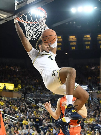 Isaiah Livers (4)