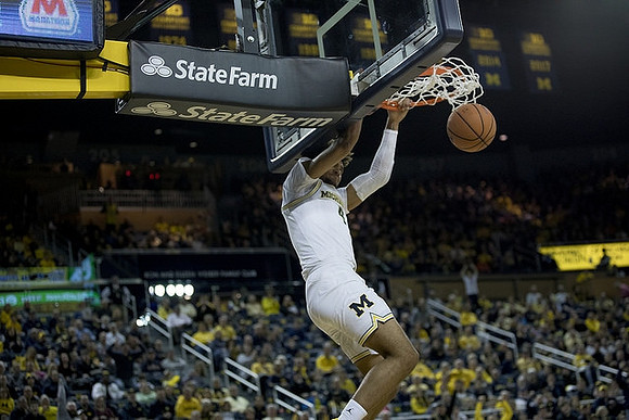 Isaiah Livers (4)