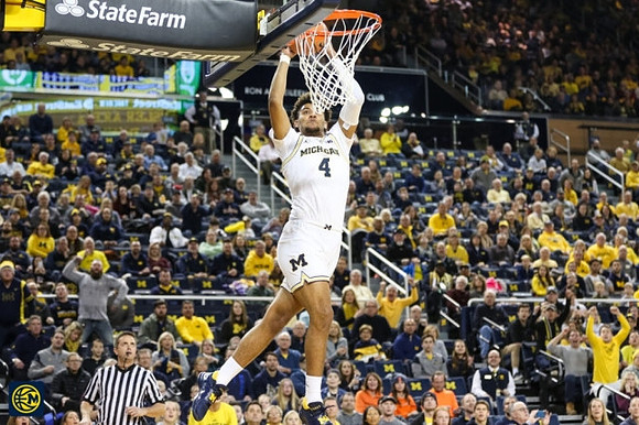 Isaiah Livers (4)