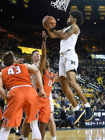 Jon Teske (15) and Ibi Watson (23)