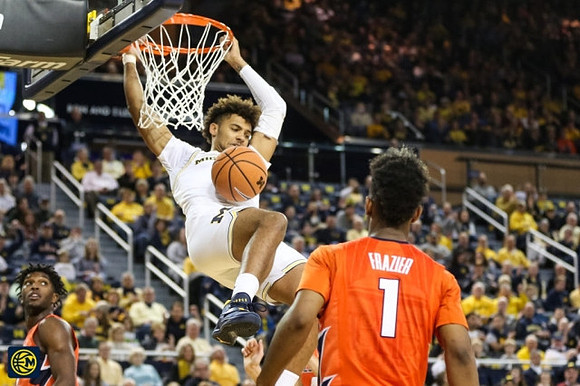 Isaiah Livers (4)