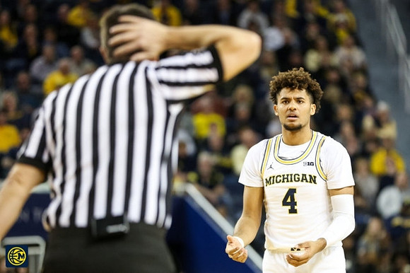 Isaiah Livers (4)