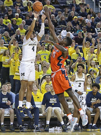 Isaiah Livers (4) and Jordan Poole (2)