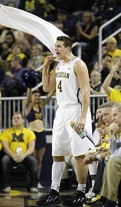 Mitch McGary (4)