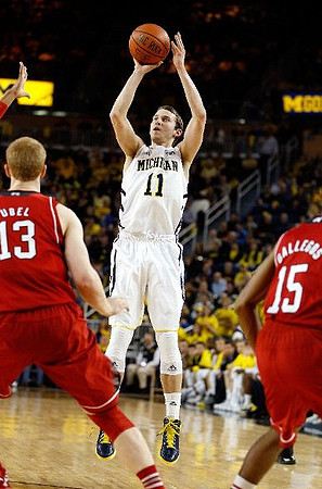 Nik Stauskas (11)